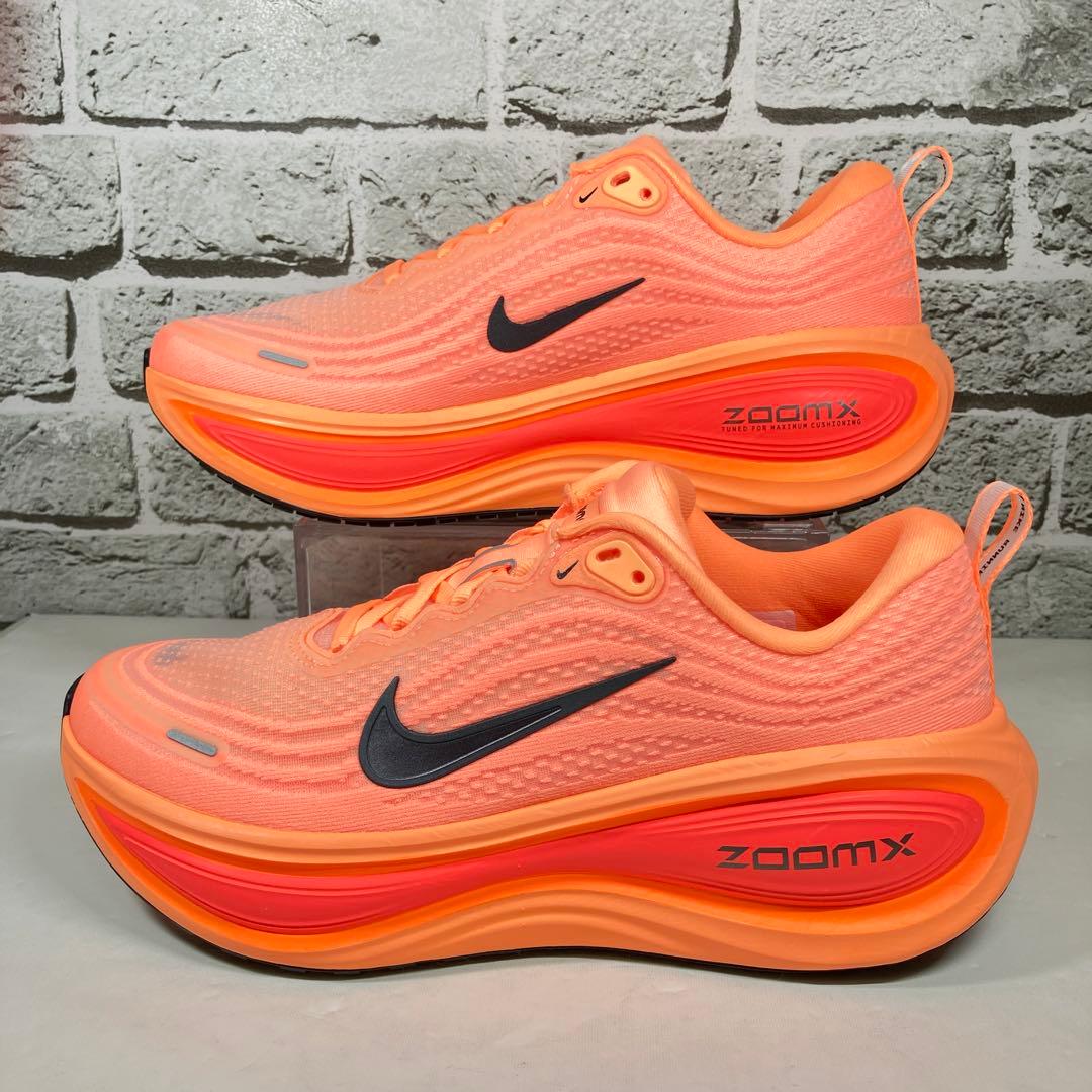 NIKE ボメロプラス 25.0cm HV8150-801 オレンジ