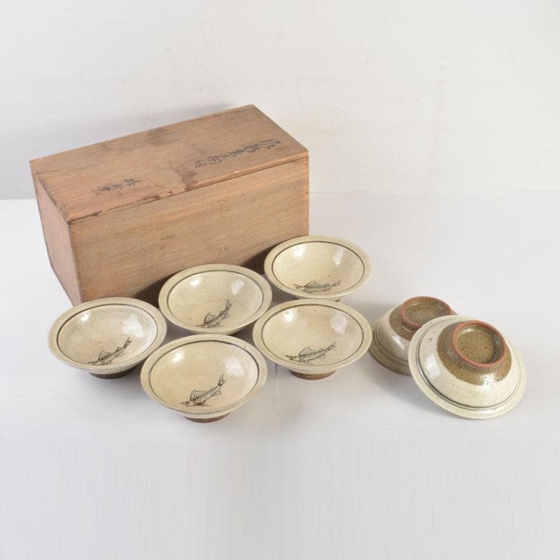 和食器　吉良々窯　加藤泥二作　泥彩魚文　向付　七客　共箱　C　6804A