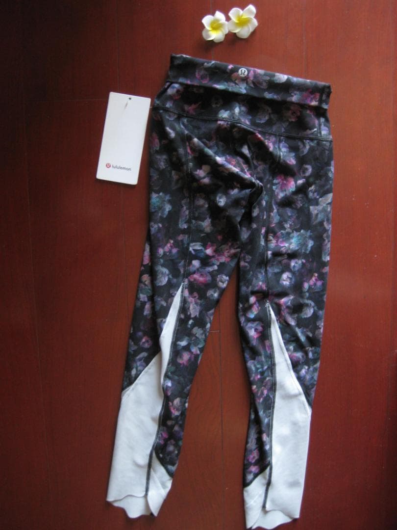 【レア】新品タグ付　ルルレモン　wunder　under　crop　2