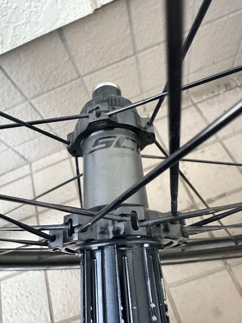 SCOPE R4D カーボンディープリムホイール　ディスクブレーキ