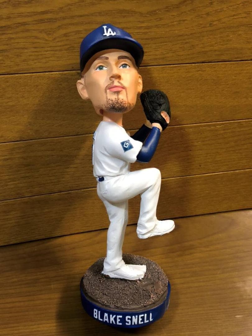 非売品 スタジアム限定 LAドジャース ブレイク・スネル ボブルヘッドフィギュア