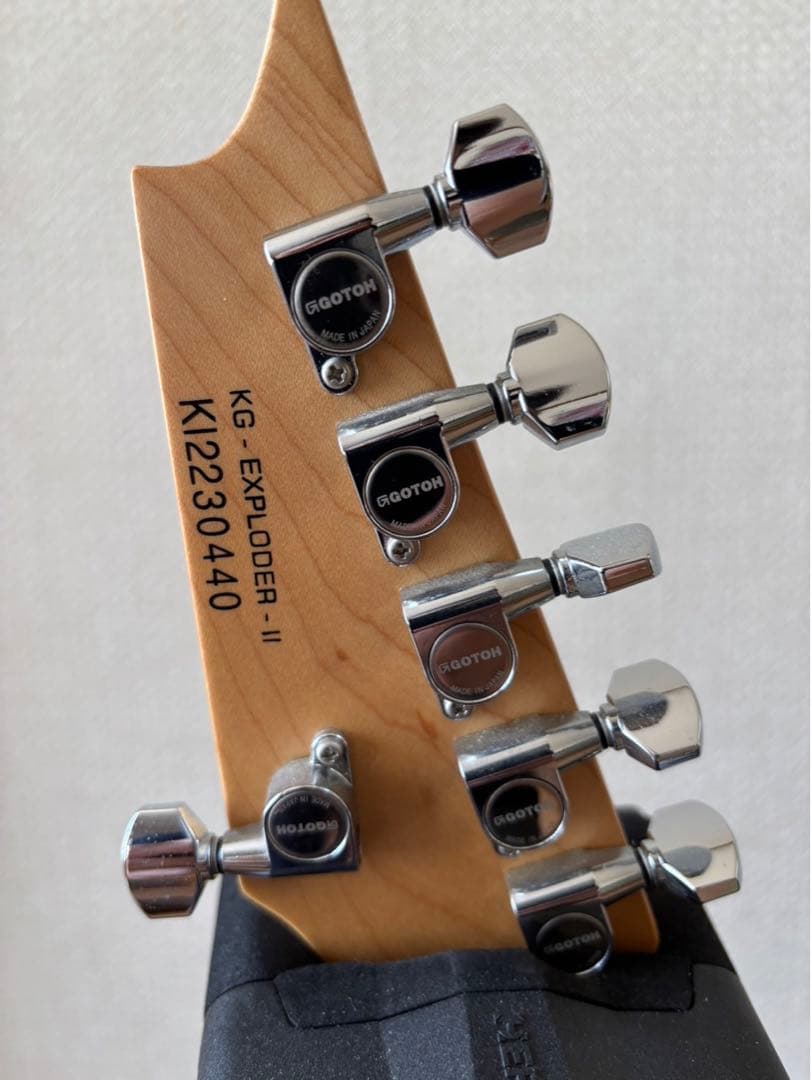 美品 Killer KG-Exploder Ⅱ ギター　変形　デリシャスレッド