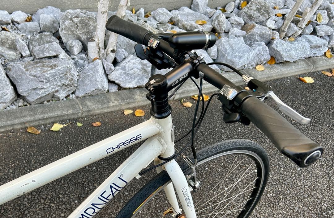 ルイガノ シャッセ 700c ホワイト 引き取り限定