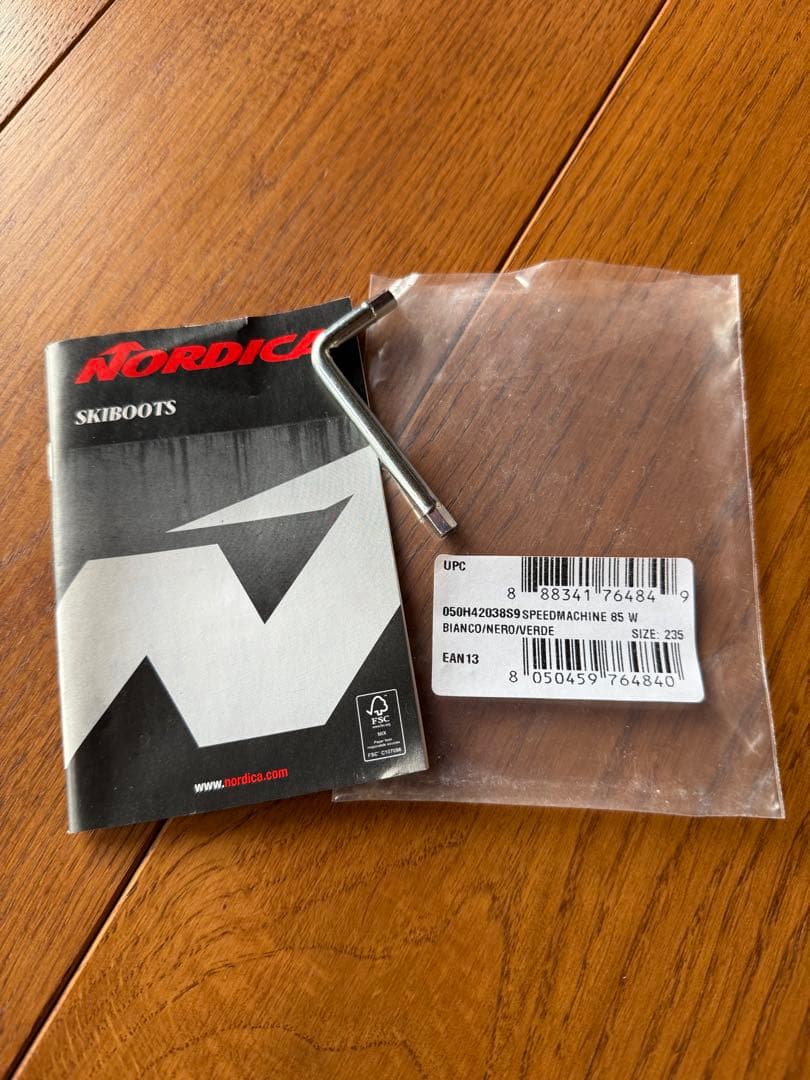 Nordica ノルディカ 女性用スキーブーツ 23.5㎝