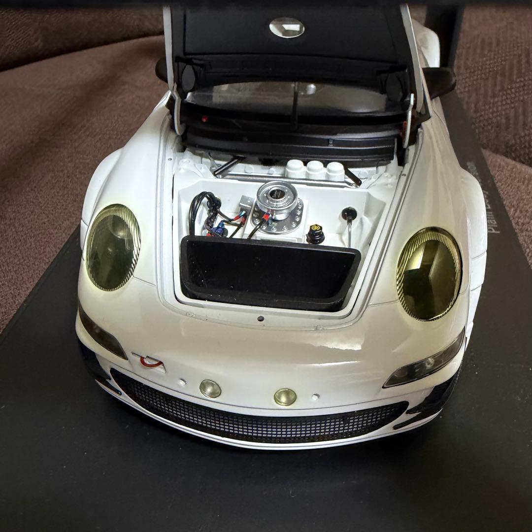 AUTOart Porsche 911 GT3 RS ミニカー1/18