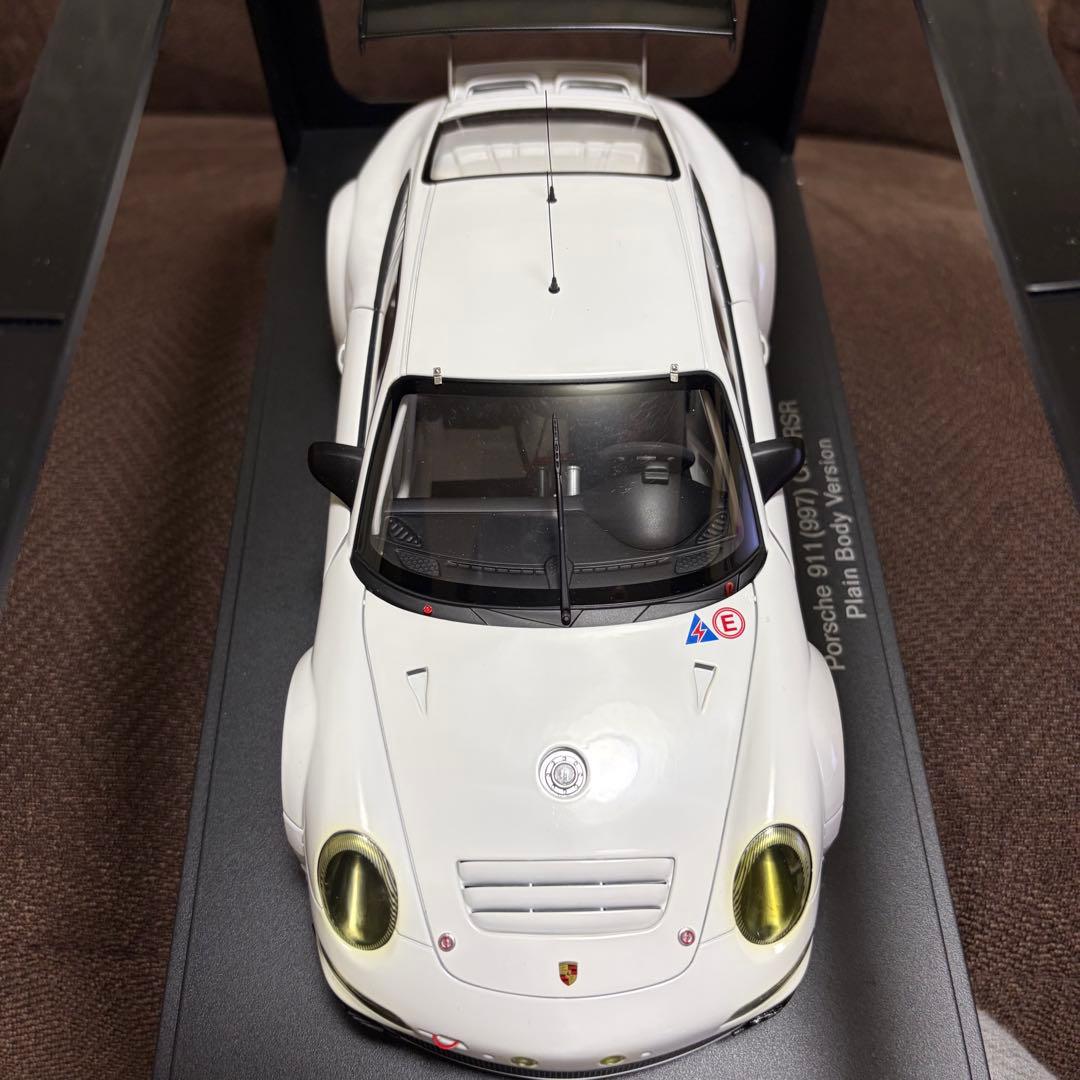 AUTOart Porsche 911 GT3 RS ミニカー1/18