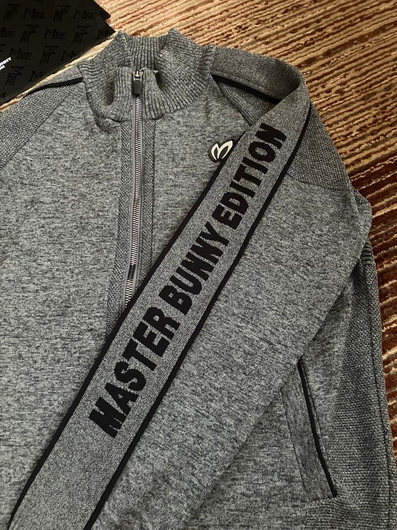 ⭐️極美品⭐️マスターバニー　ジップアップジャケット　ラインロゴ　モックネック