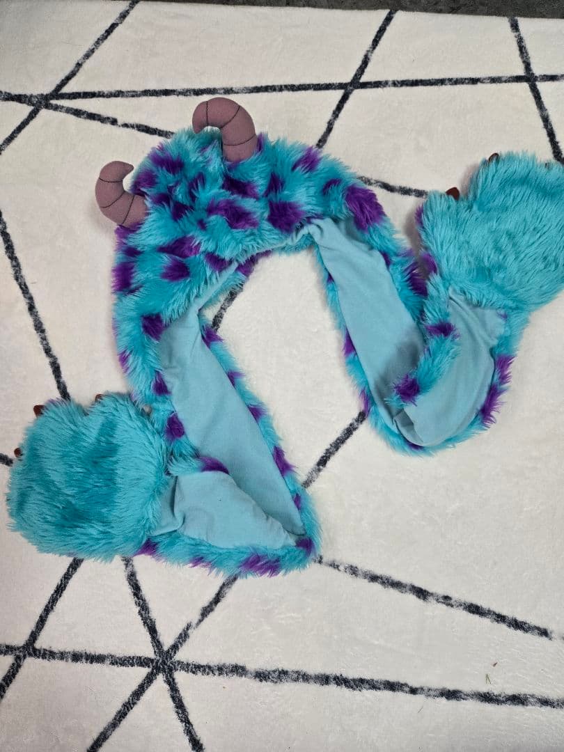 ディズニーリゾート／モンスターズインク／ファンキャップ／マフラー