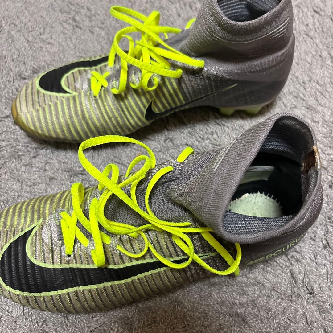 値*し様 サッカースパイク　マーキュリアル　スーパーフライ　v トップモデル　廃