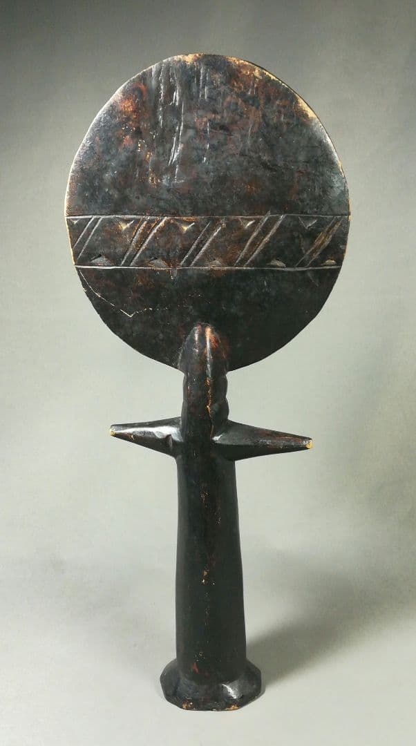 アフリカ　民族　プリミティブアート　木彫　置物　女性