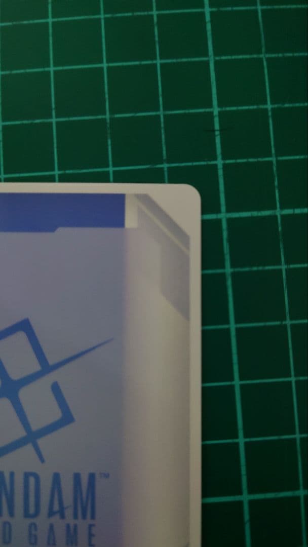 ガンダムカードゲーム　スレッタ・マーキュリー　白　ST01-011 β パラレル