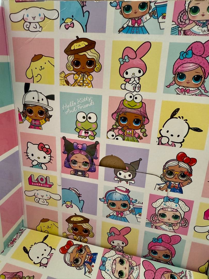 LOL Surprise! Hello Kitty 11個セット