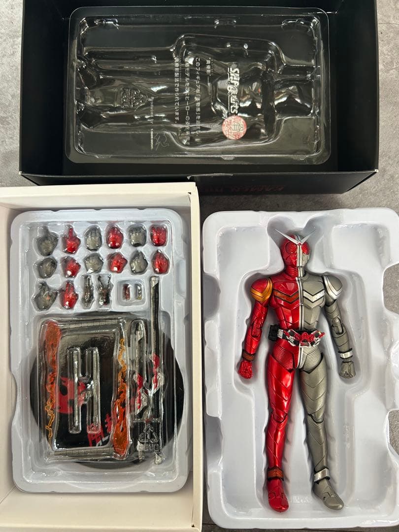 S.H.Figuarts真骨彫製法仮面ライダーWヒートメタルルナトリガー風都探偵