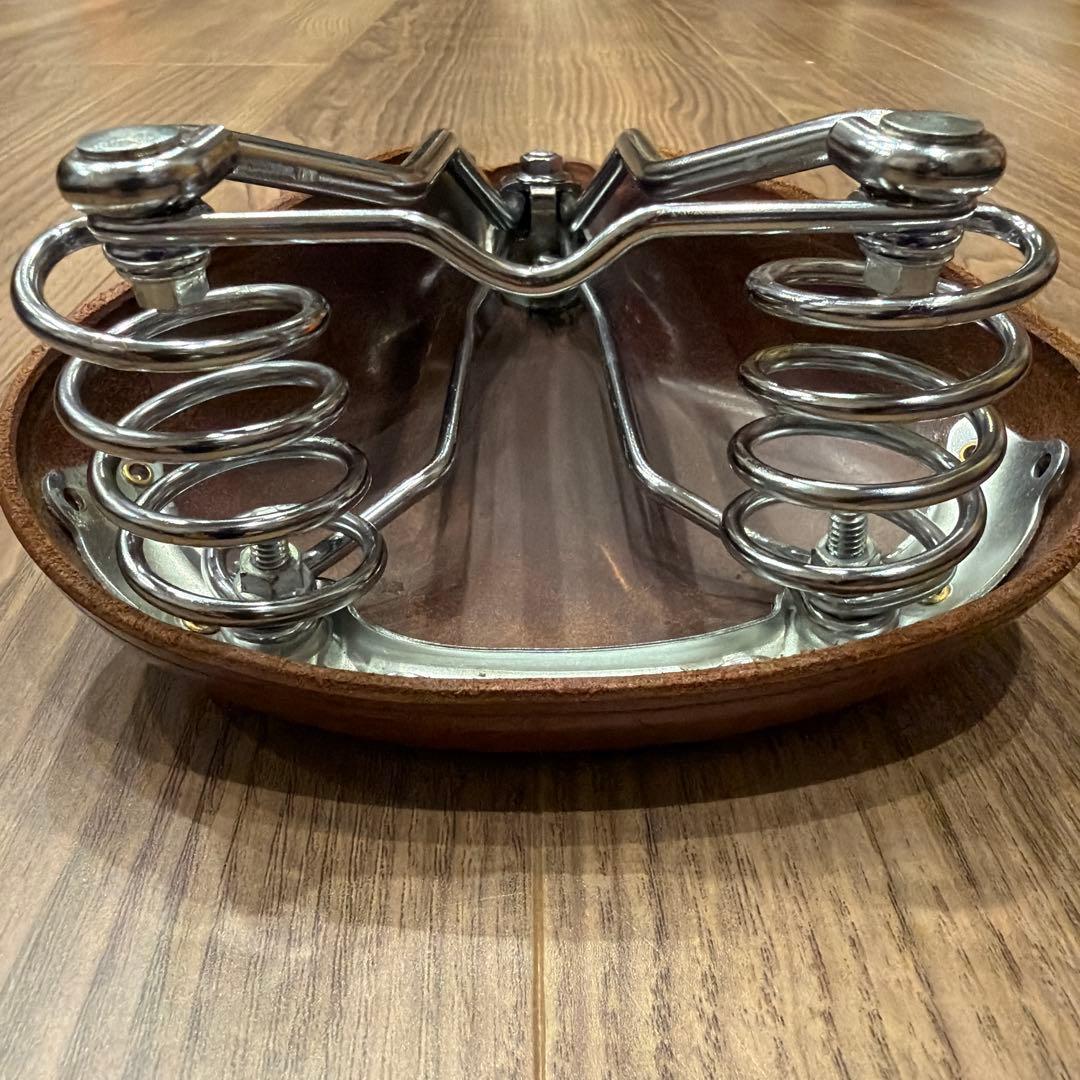 PEUGEOT Pacific 18 純正レザーサドル