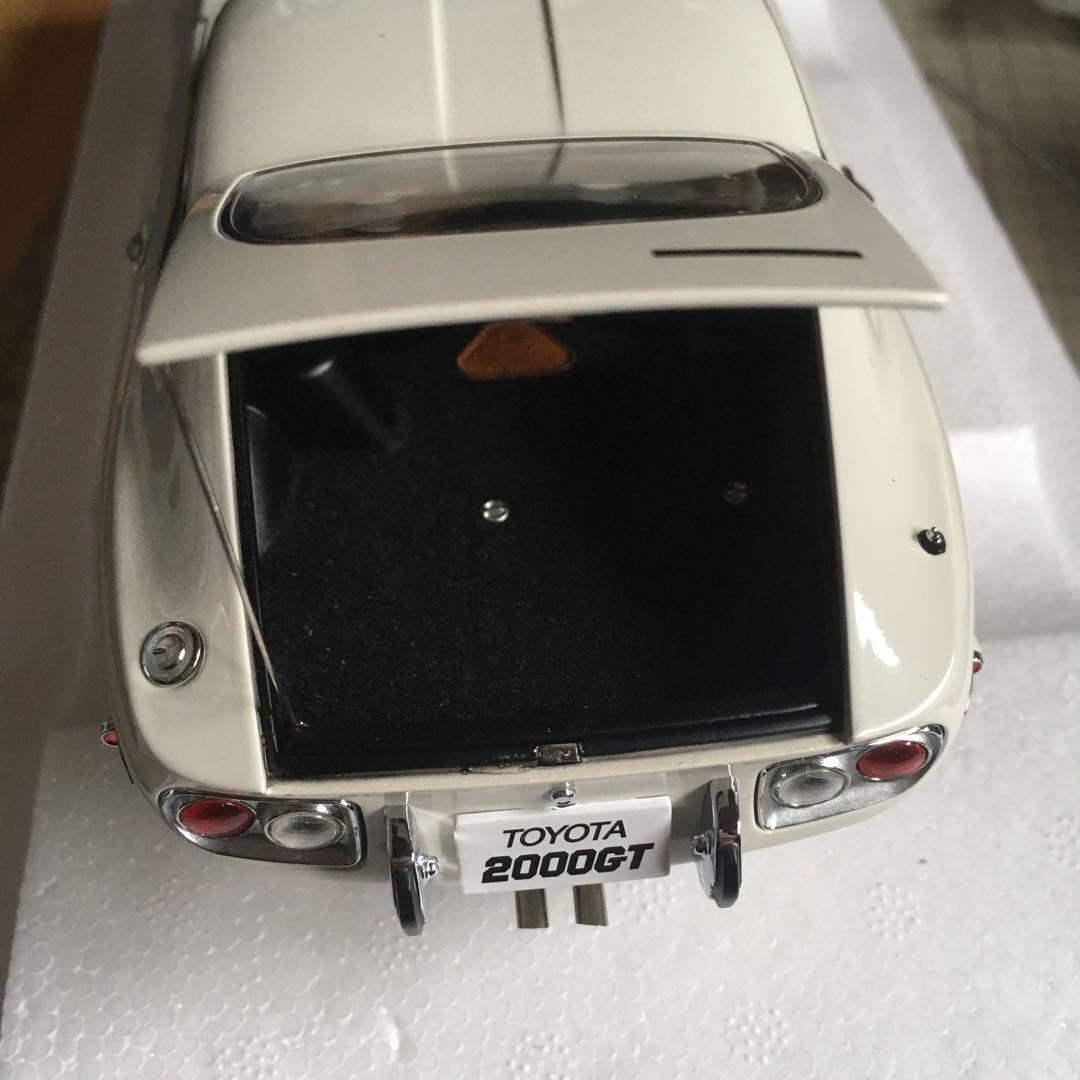 オートアート　トヨタ2000GT 再販版　超美品