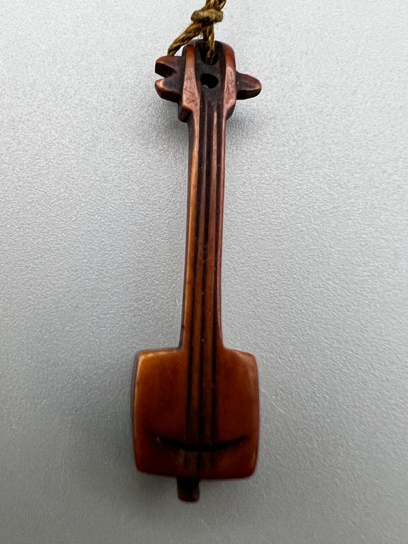 江戸期　レアミニ根付　天然素材　魚　貝　三味線　笛　傘　兎　10点　アンティーク