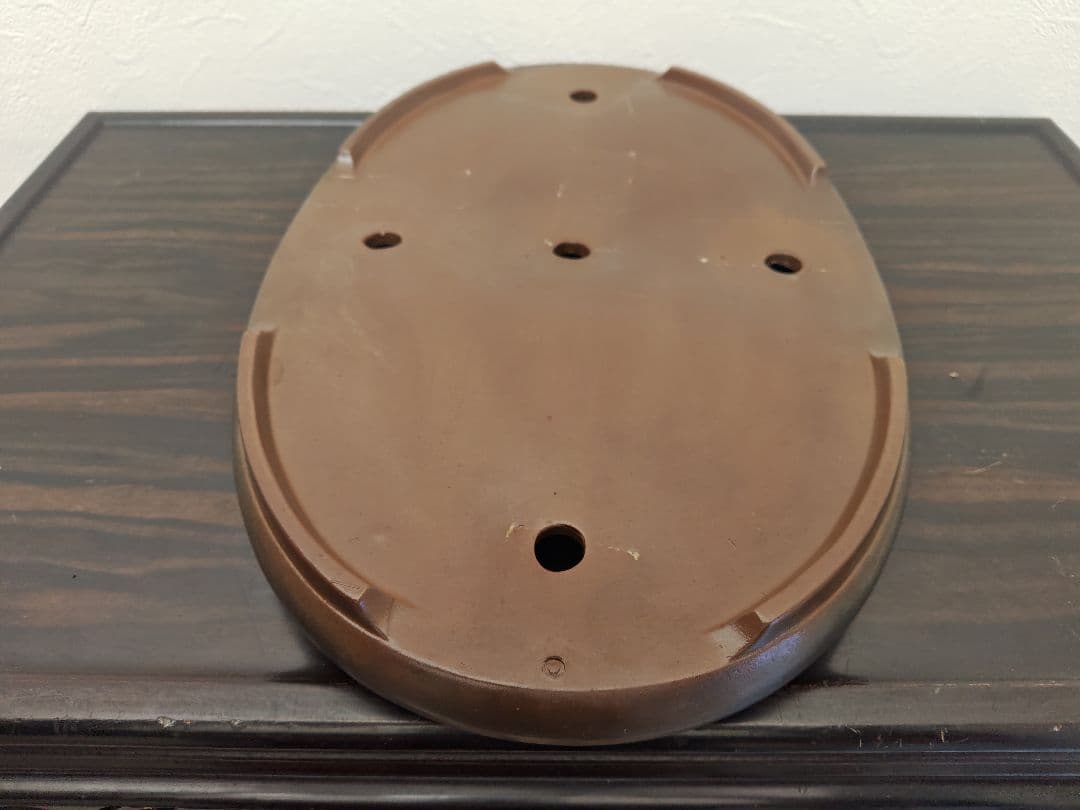 陶器製楕円形盆栽鉢 約40cm× 26cm×3.5cm　薄型・中型盆栽鉢　落款