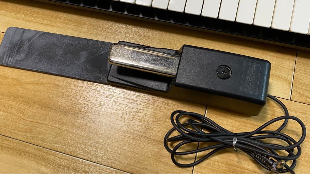 Roland JUNO-DI シンセサイザー 61鍵盤 キース、ペダル付き