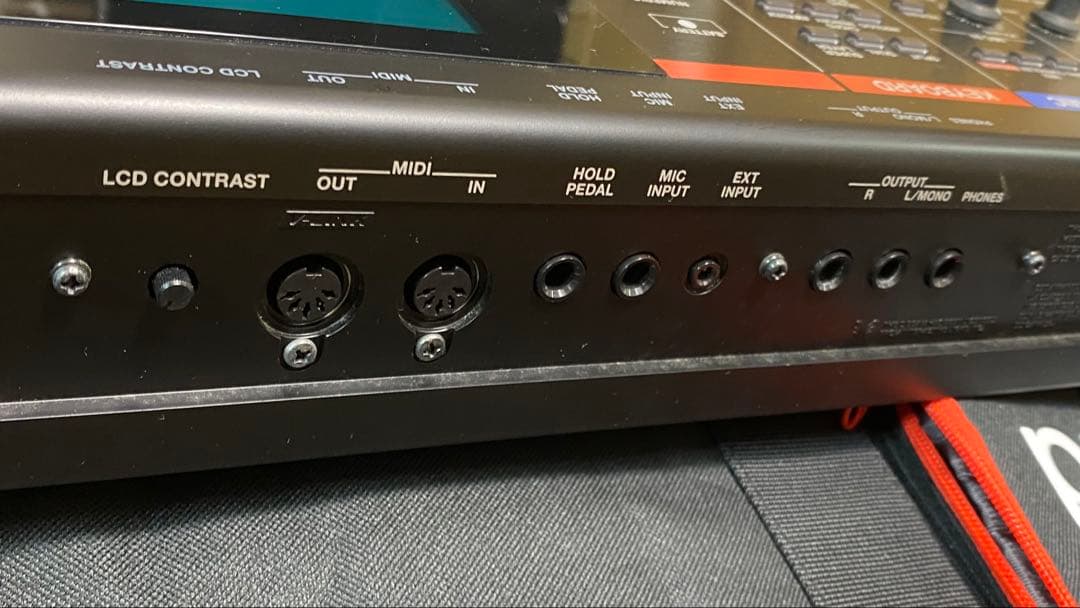 Roland JUNO-DI シンセサイザー 61鍵盤 キース、ペダル付き