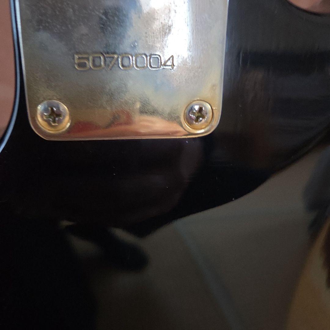 Tokaiブラックエレキギタージャンク品