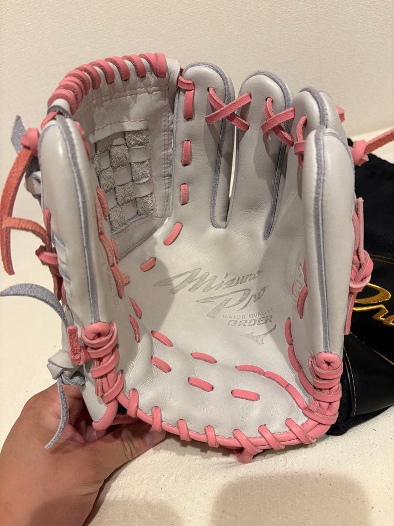 ミズノプロオーダー軟式グローブ シルバー/ピンク※10月限定値下げ中‼️