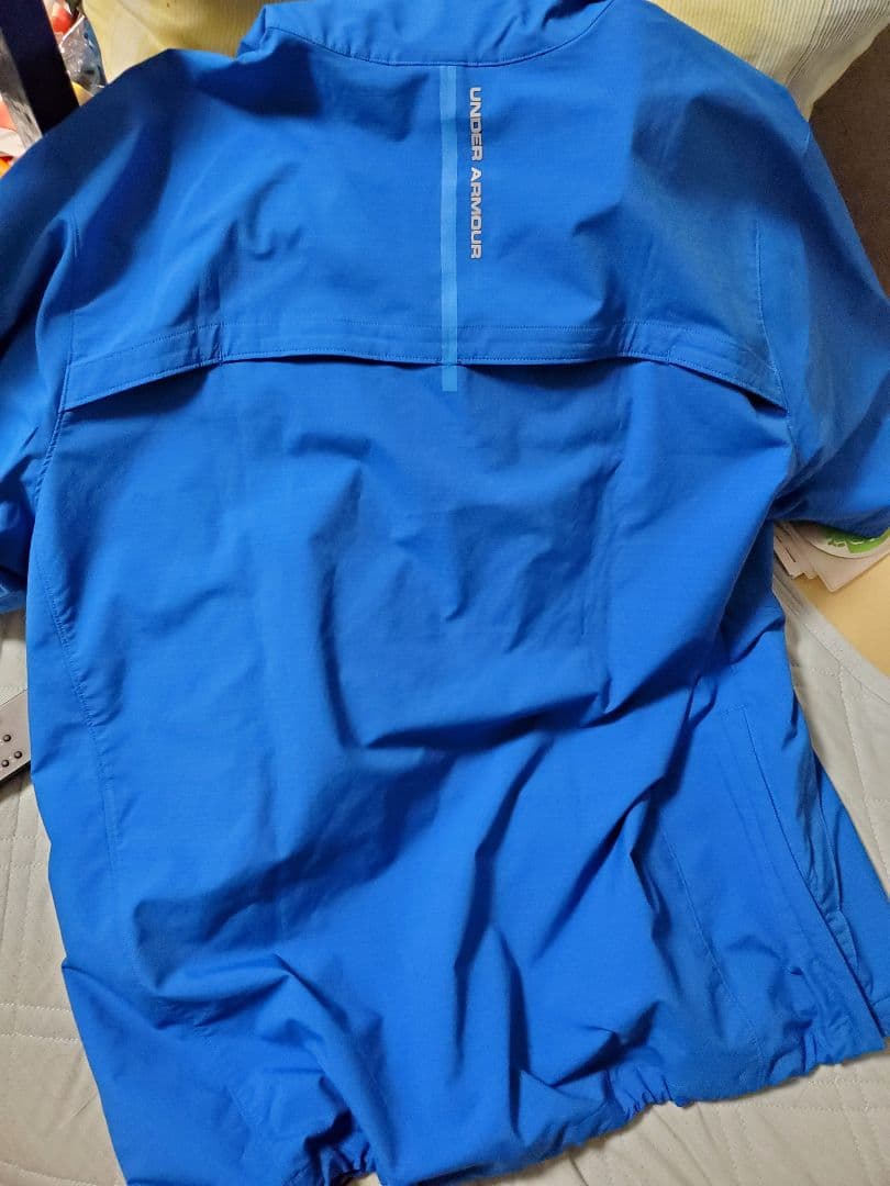 アンダーアーマー半袖 ジャケット     16