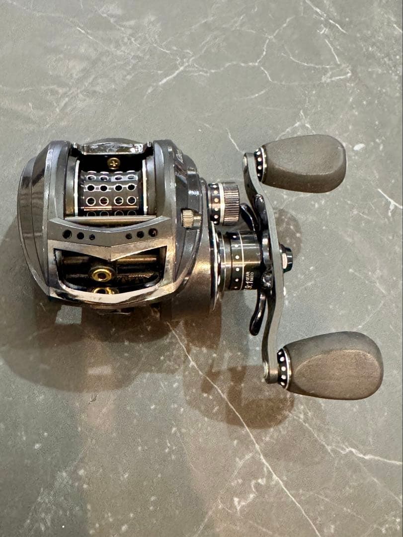 アブガルシア REVO LTX ベイトフィネス 美品 本体のみ