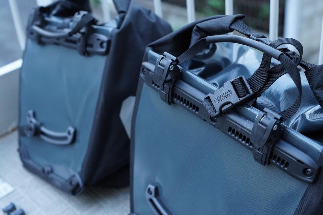 オルトリーブ バックローラークラシック QL2.1 容量:40L（ペア）