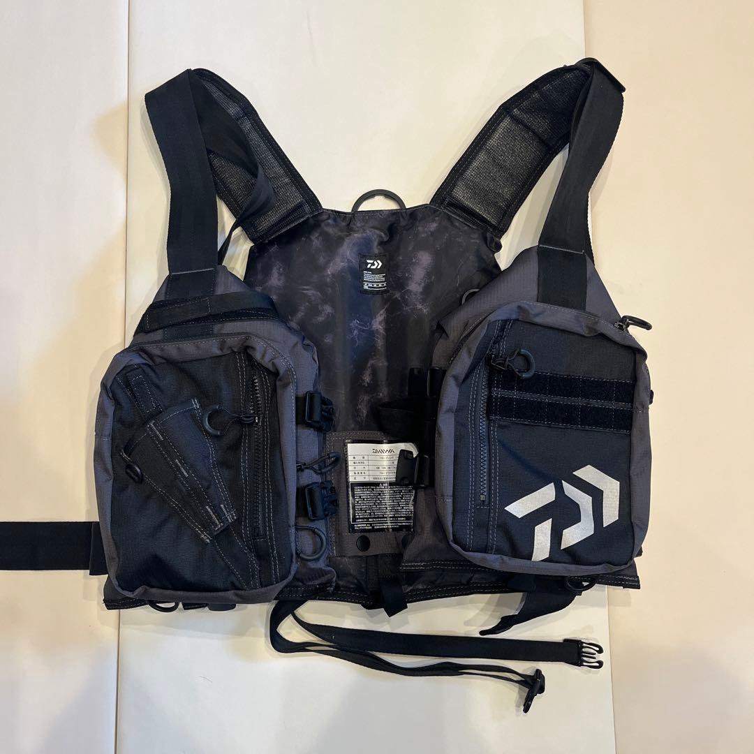 【みっつ】ダイワ プロフェッショナルジャケット 7AN