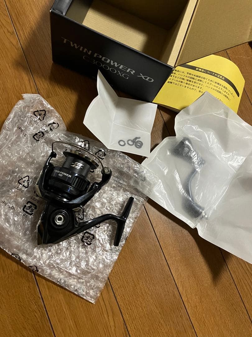 シマノ25ツインパワー XD C3000XG 新品未使用