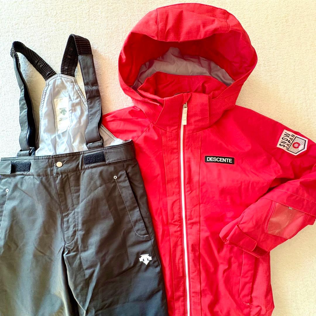 150 デサント　スキー　スノーボード　上下セット　赤　ブラック　スノーウェア