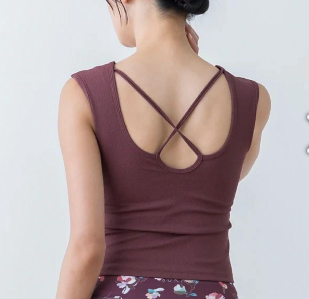 【SUKALA】クロスデザインショートタンクトップ　Sサイズ　美品　新作