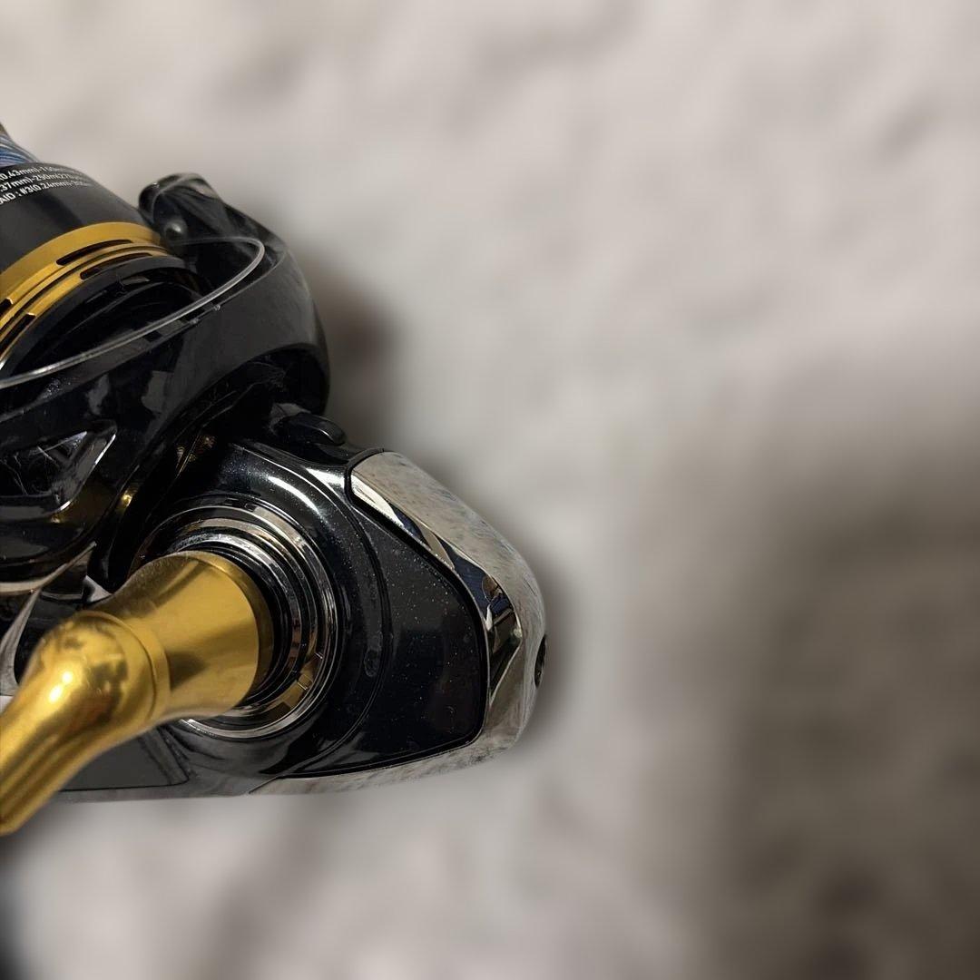DAIWA LEGALIS LT 6000D-H スピニングリール 黒/金