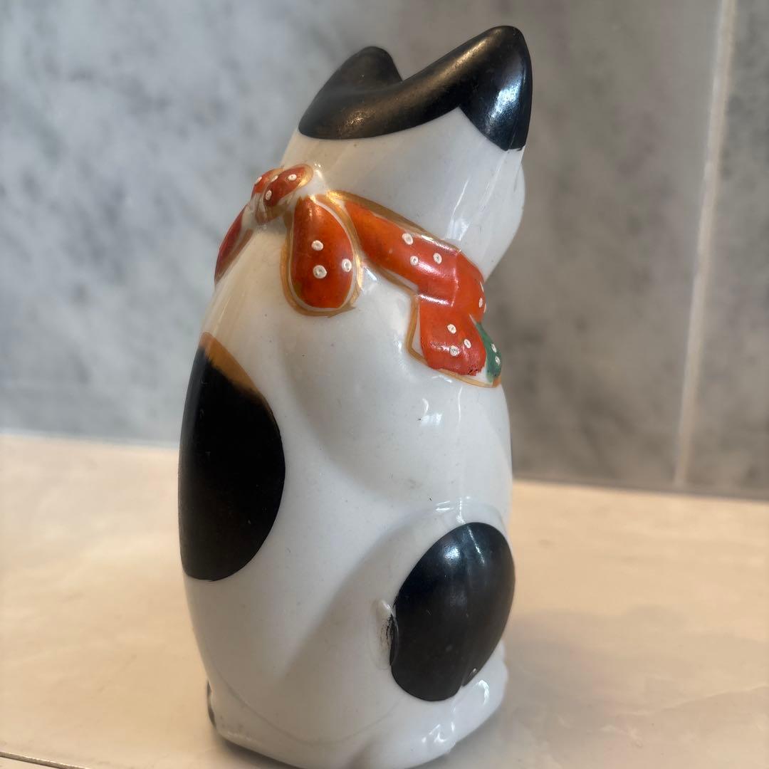 江戸時代後期　神秘的な瞳でとても雰囲気のあるお金や良き人を招く招き猫