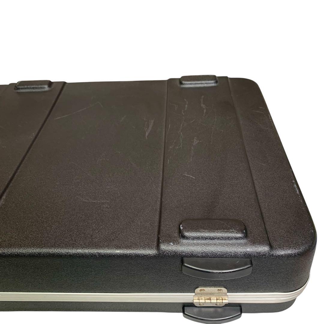 Fenderフェンダー エレキ　ジャズベース ハードケース