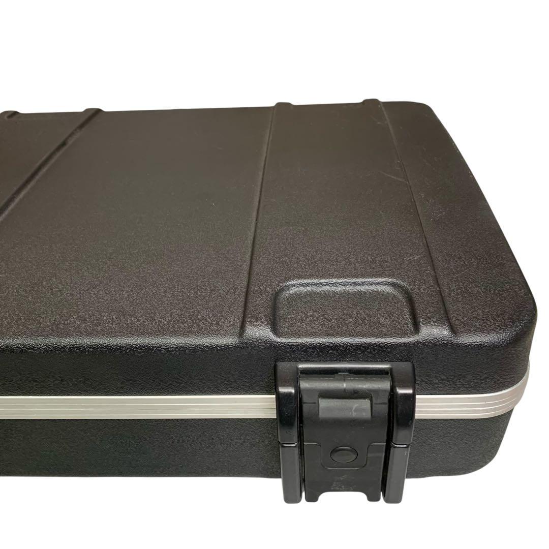 Fenderフェンダー エレキ　ジャズベース ハードケース