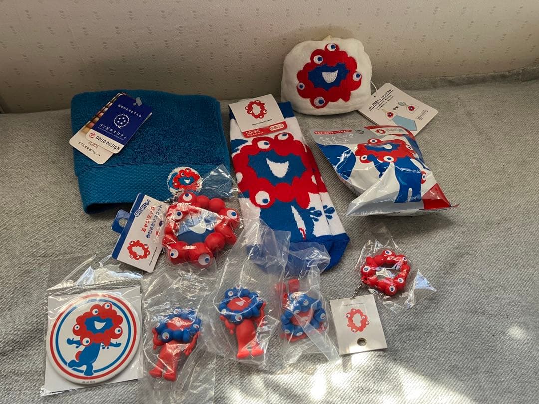 ミャクミャク　もっちりぬいぐるみ大　他グッズセット　お値下げ中