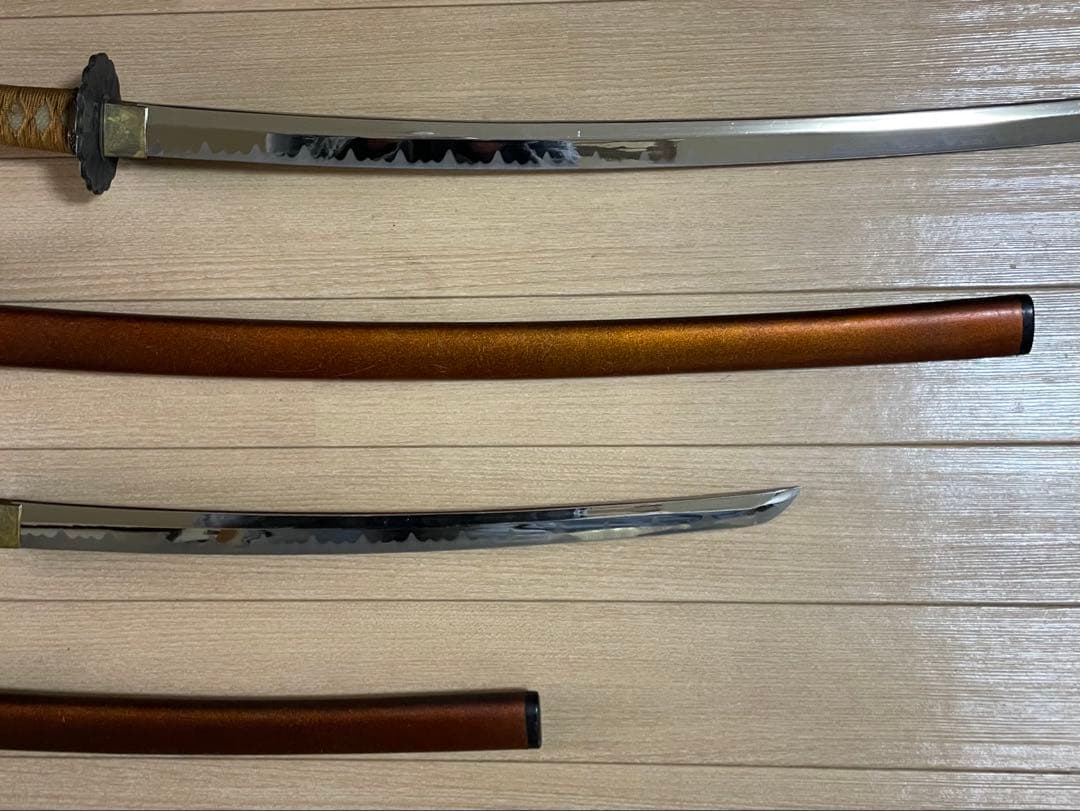 模造刀　居合刀　太刀　脇差　刀掛け　武具　b88