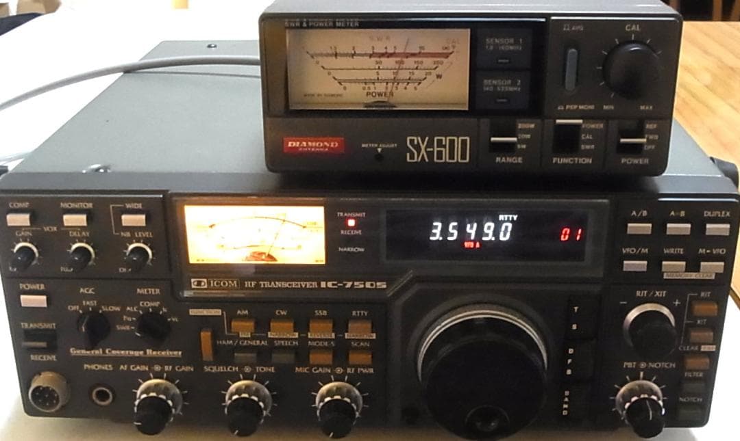 ICOM IC-750S(10W)HFトランシーバー　現状品