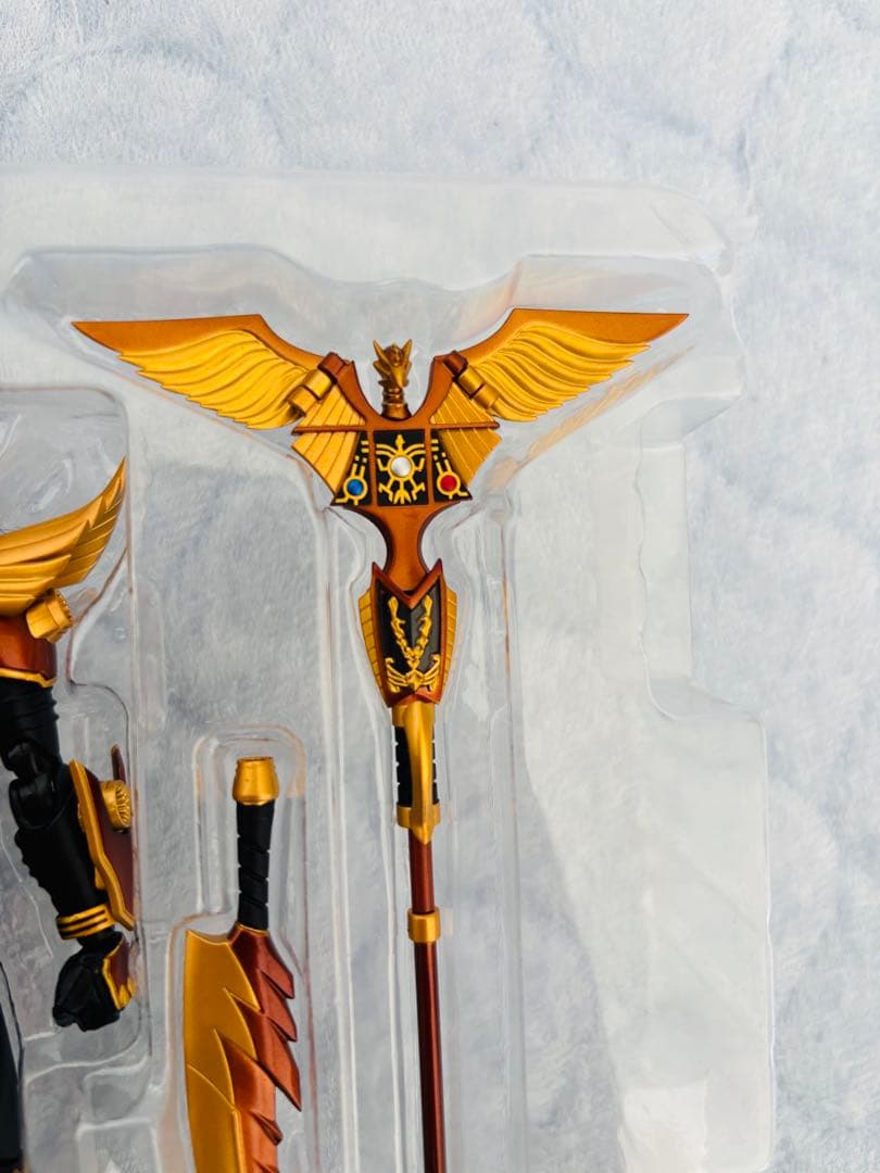 フィギュアアーツ　仮面ライダーオーディン