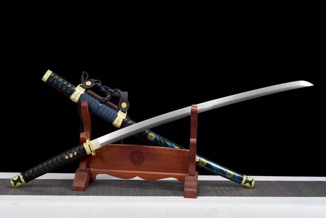 【皇室の太刀】  武具　刀装具　日本刀　模造刀 居合刀