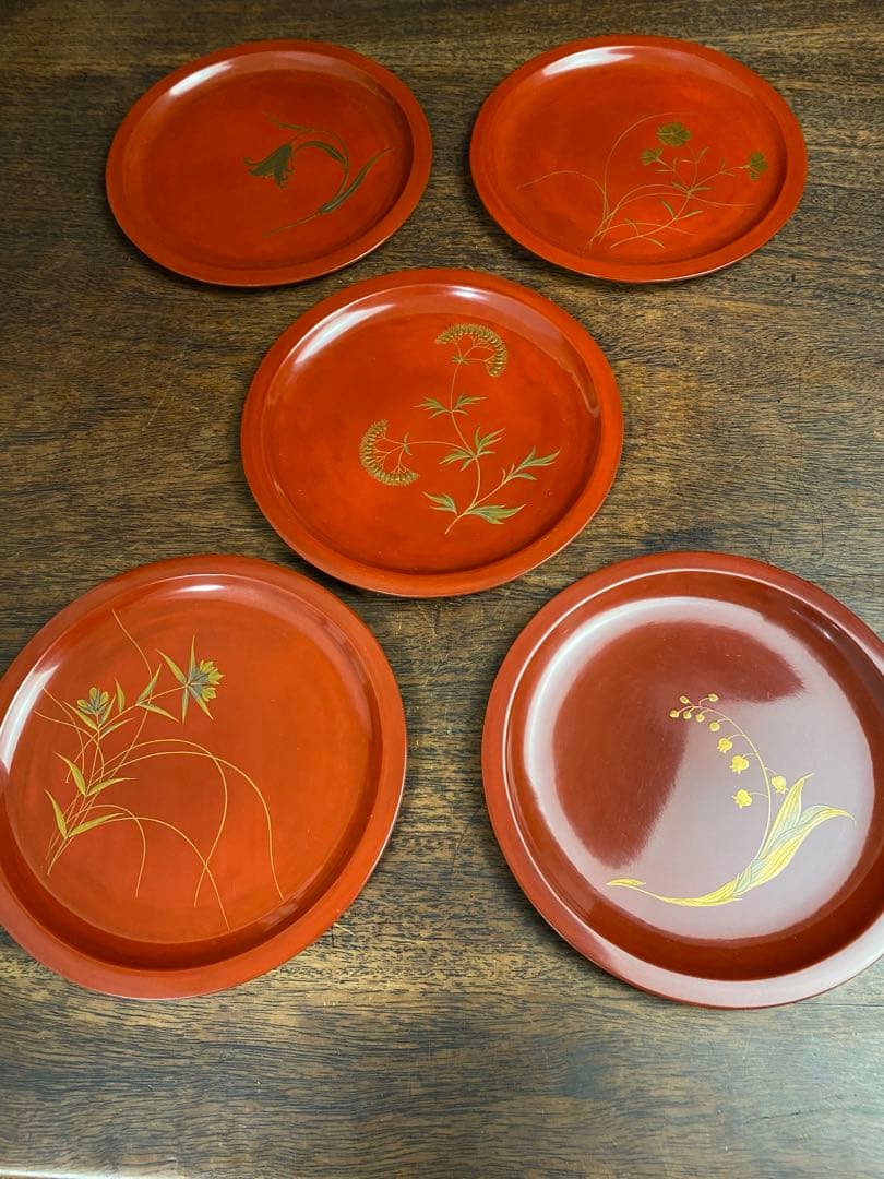 赤い漆器 菓子器5枚セット 木箱付き　美術品　骨董品　工芸品　菓子器