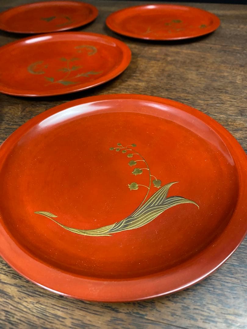 赤い漆器 菓子器5枚セット 木箱付き　美術品　骨董品　工芸品　菓子器