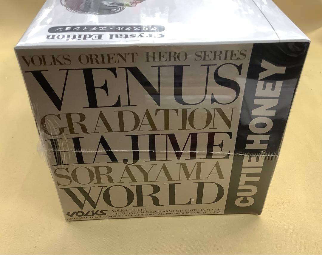 ボークス 1/4 「キューティーハニー」　空山基 クリスタルエディション