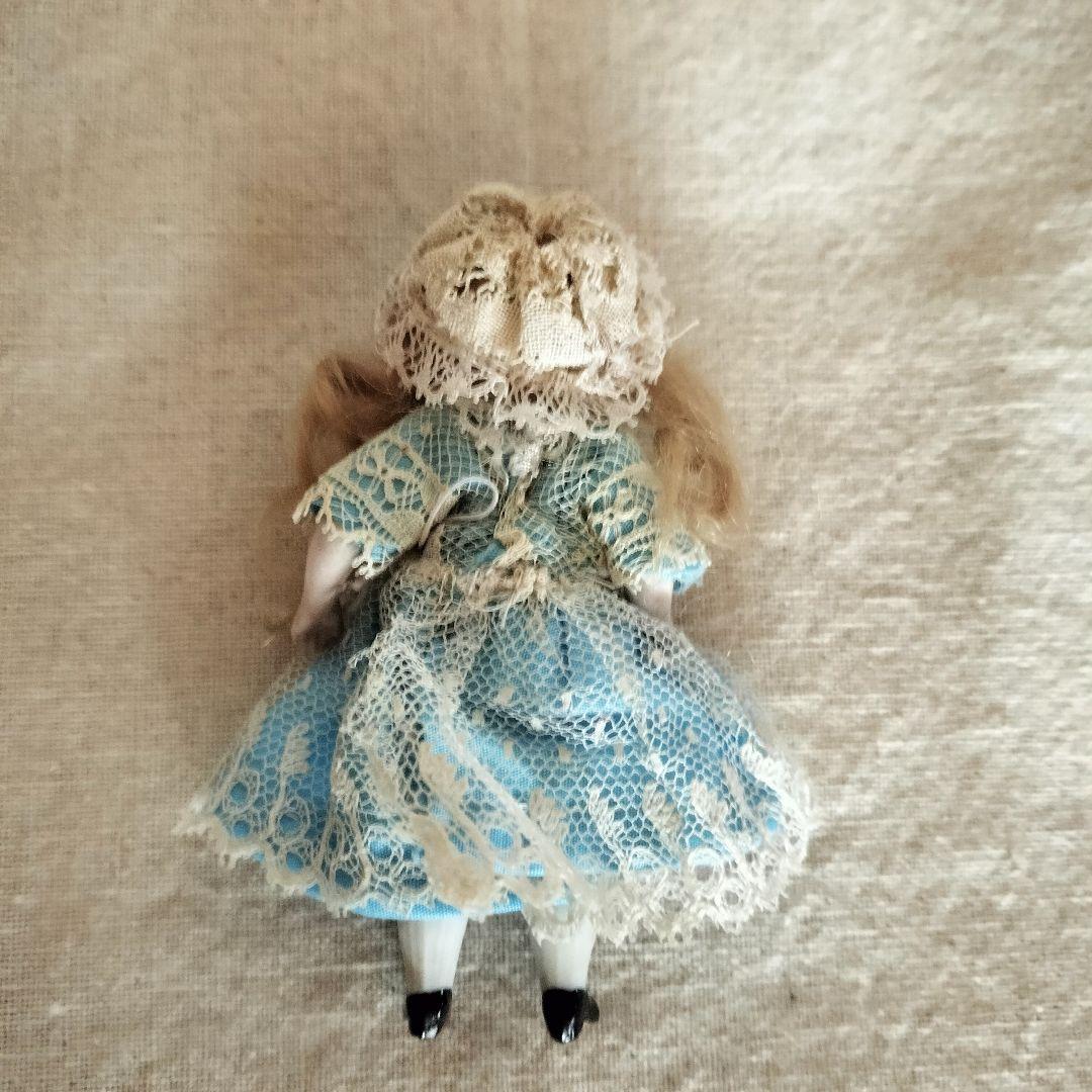 ②アンティーク　ミニョネット　ビスクドール