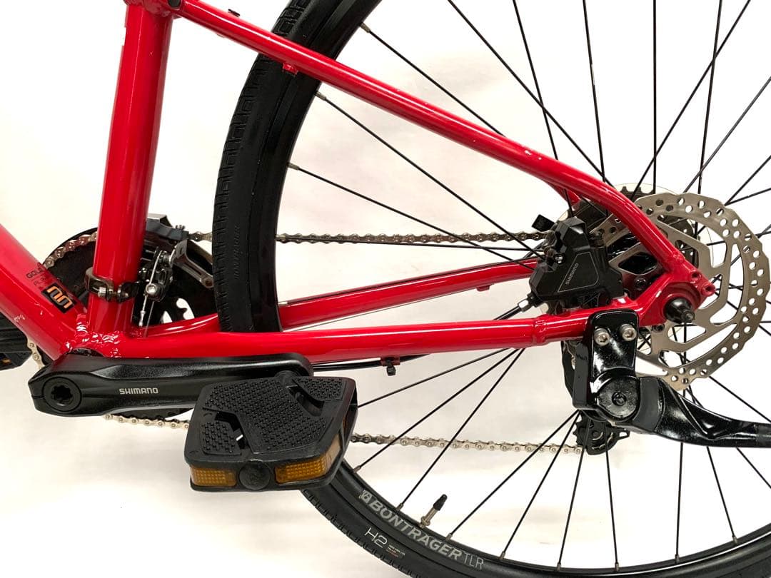 送料無料TREKディスク式オイルブレーキ クロスバイクFX3SHIMANO18速