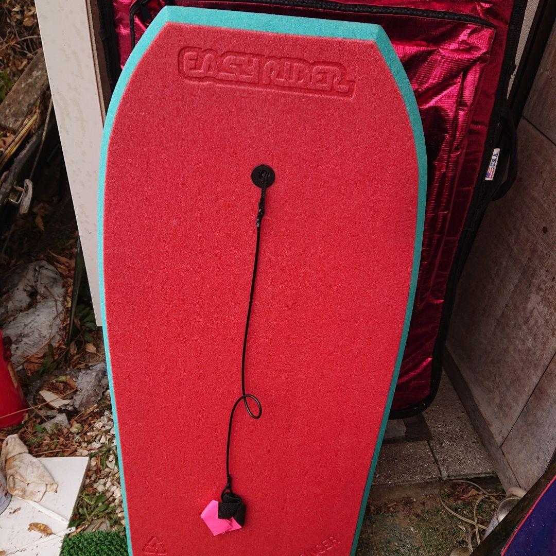 ボディボード2点とケース1点、フィン1点