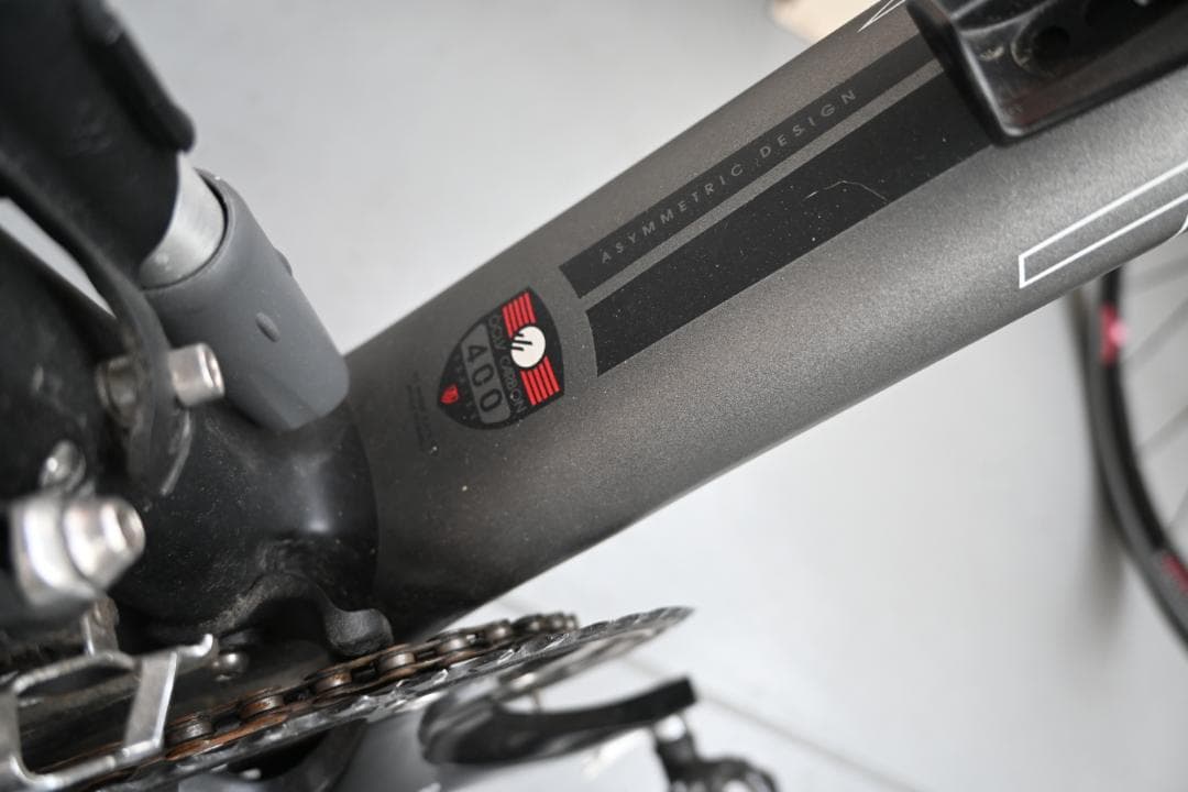 TREK DOMANE 4.3 フルカーボン　ロードバイク