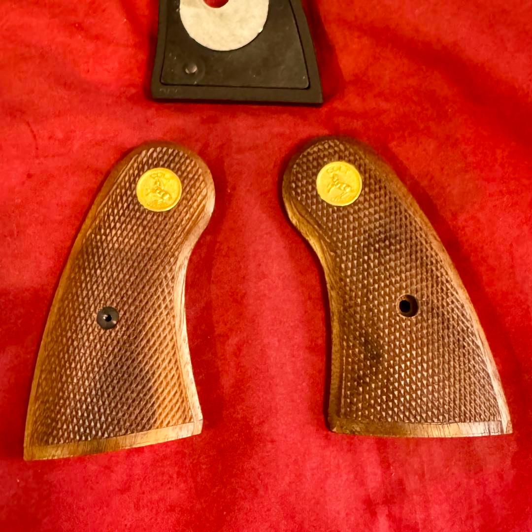 タナカ？実物？ コルトパイソン サービスサイズ 木製グリップ