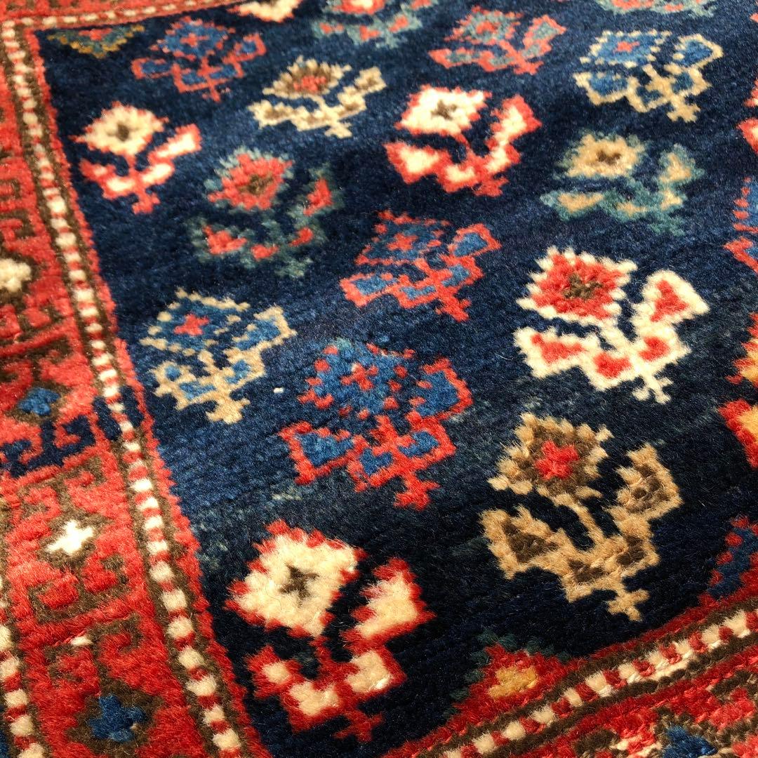 セミアンティーク絨毯 クルド系 植物柄の袋表 手織り トライバルラグ